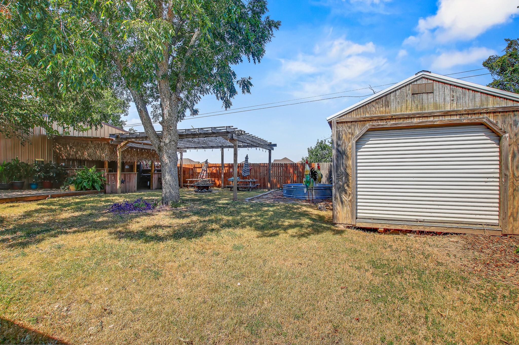 105 Frederick Ln, Thorndale, TX 76577