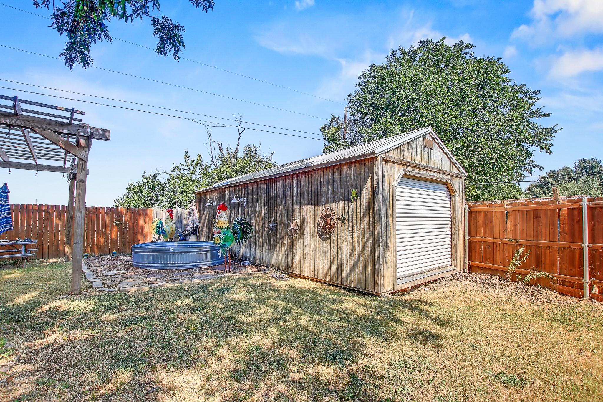 105 Frederick Ln, Thorndale, TX 76577