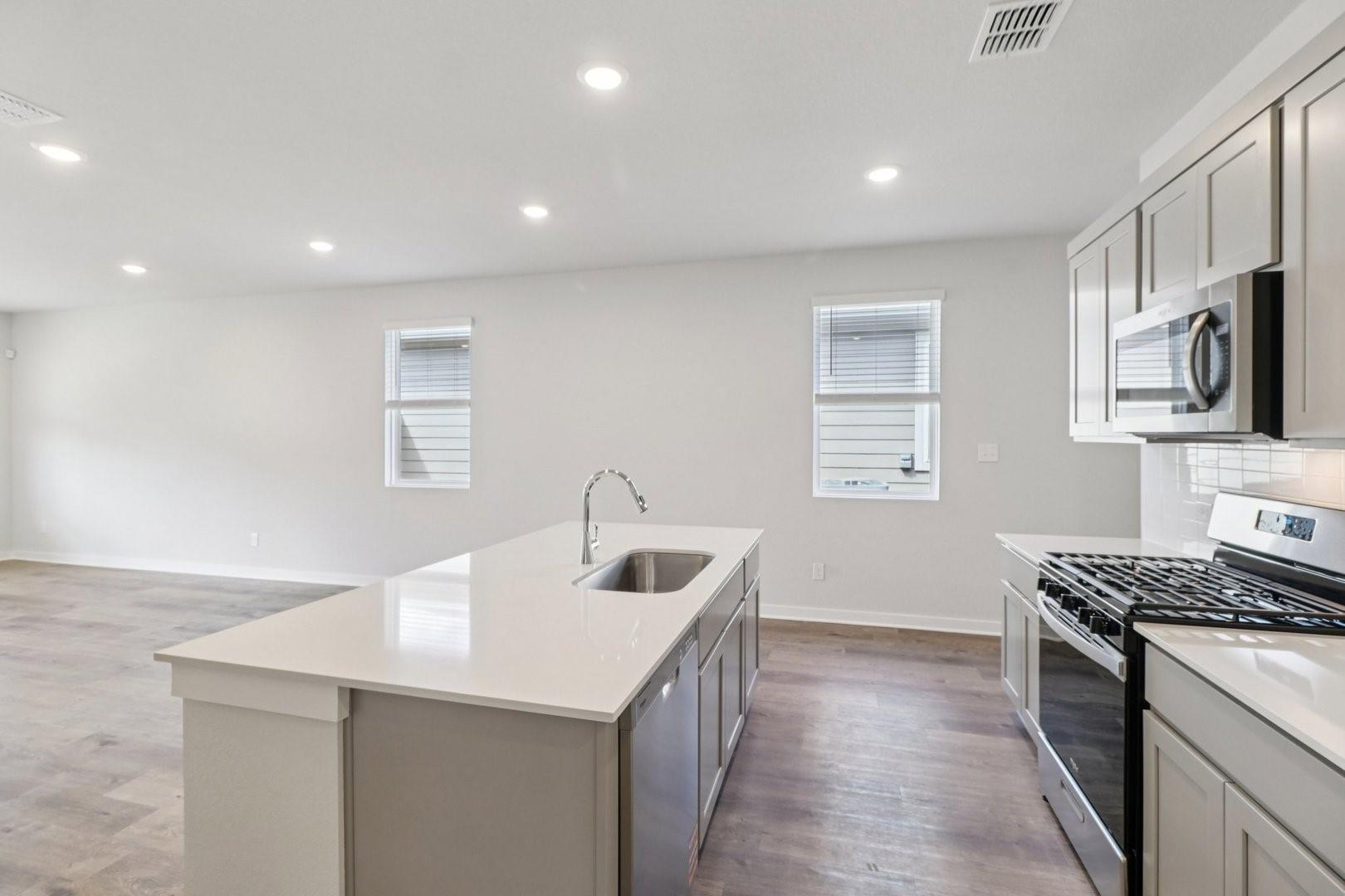 123 Two Bits Ln, Elgin, TX 78621