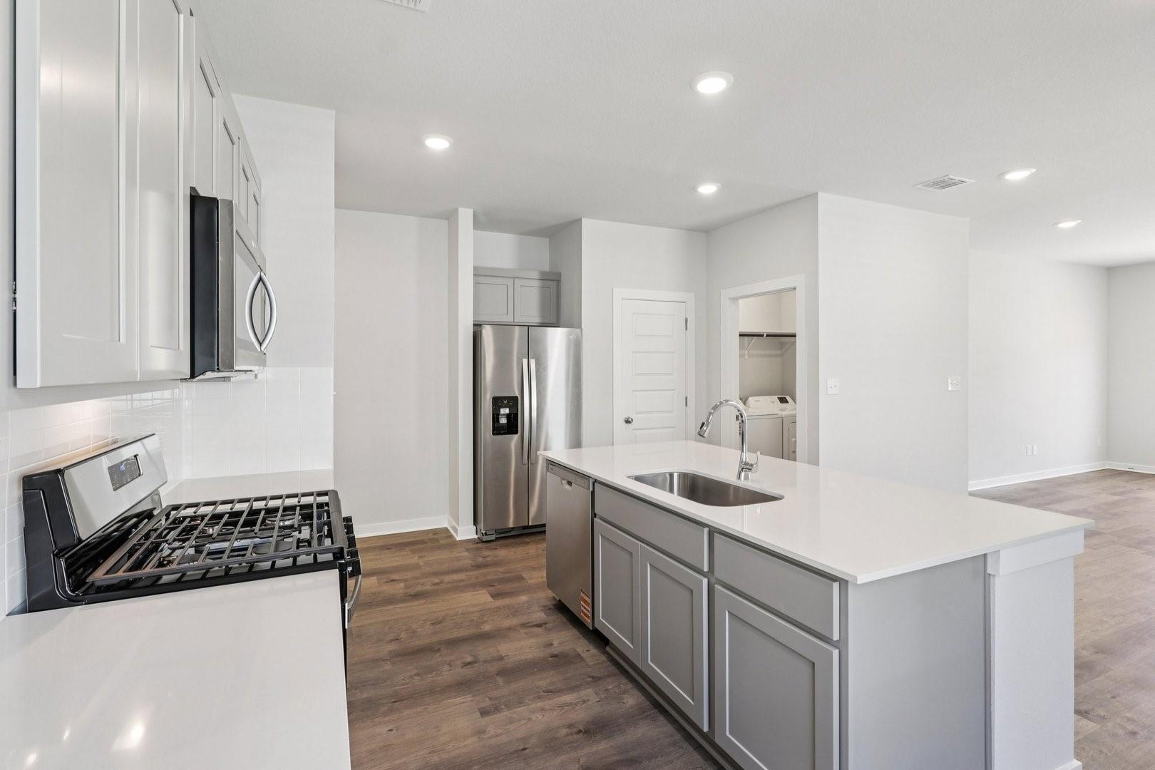 123 Two Bits Ln, Elgin, TX 78621