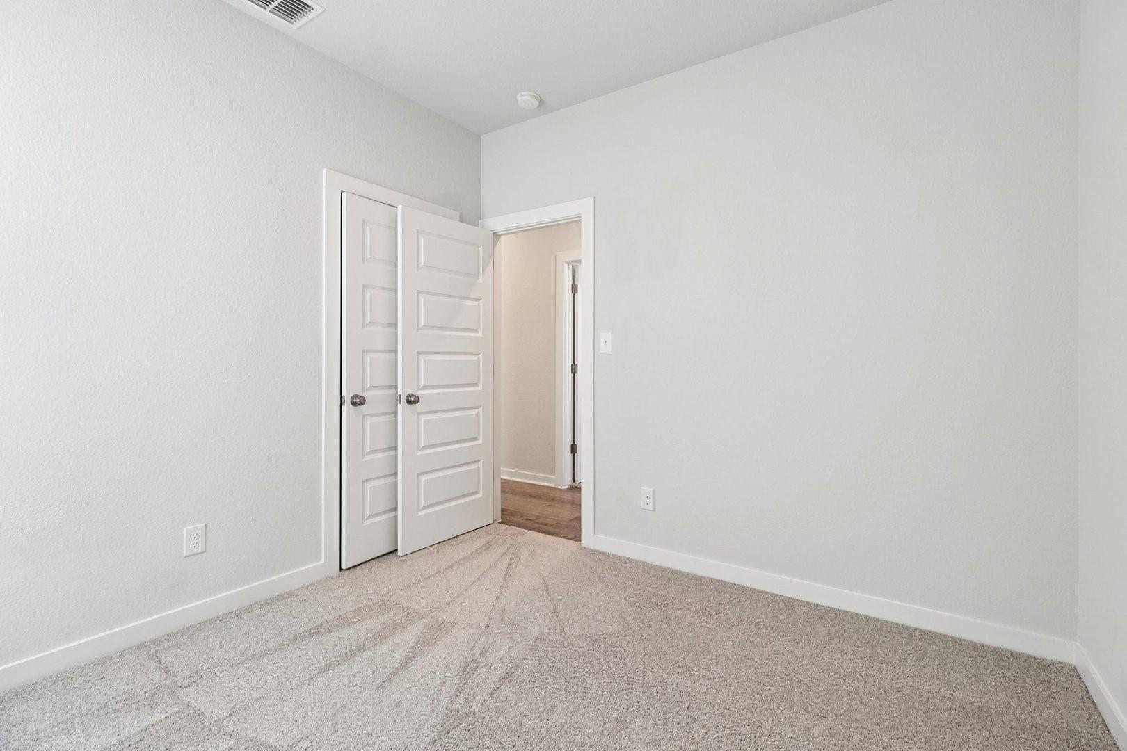 123 Two Bits Ln, Elgin, TX 78621