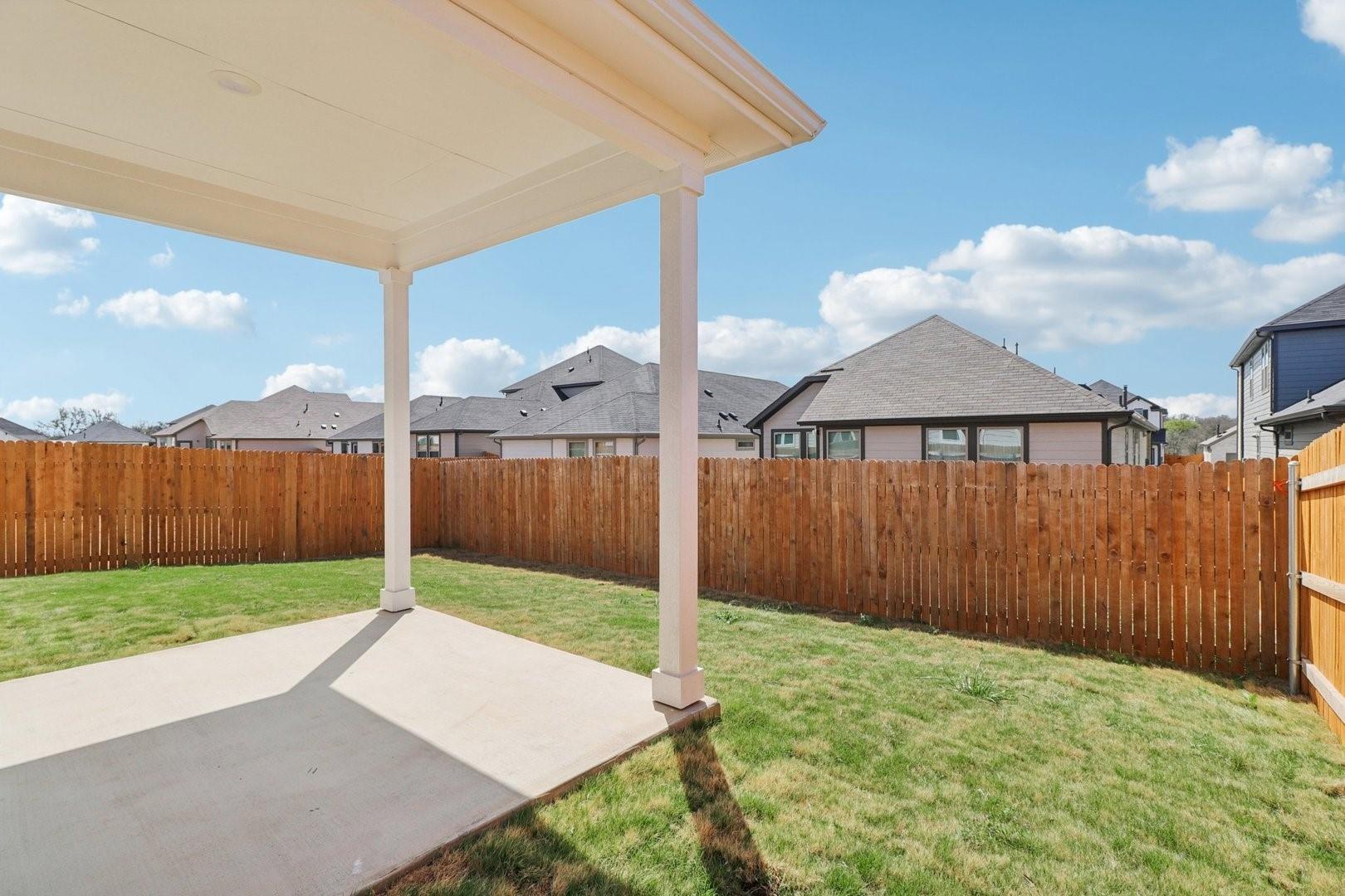 123 Two Bits Ln, Elgin, TX 78621
