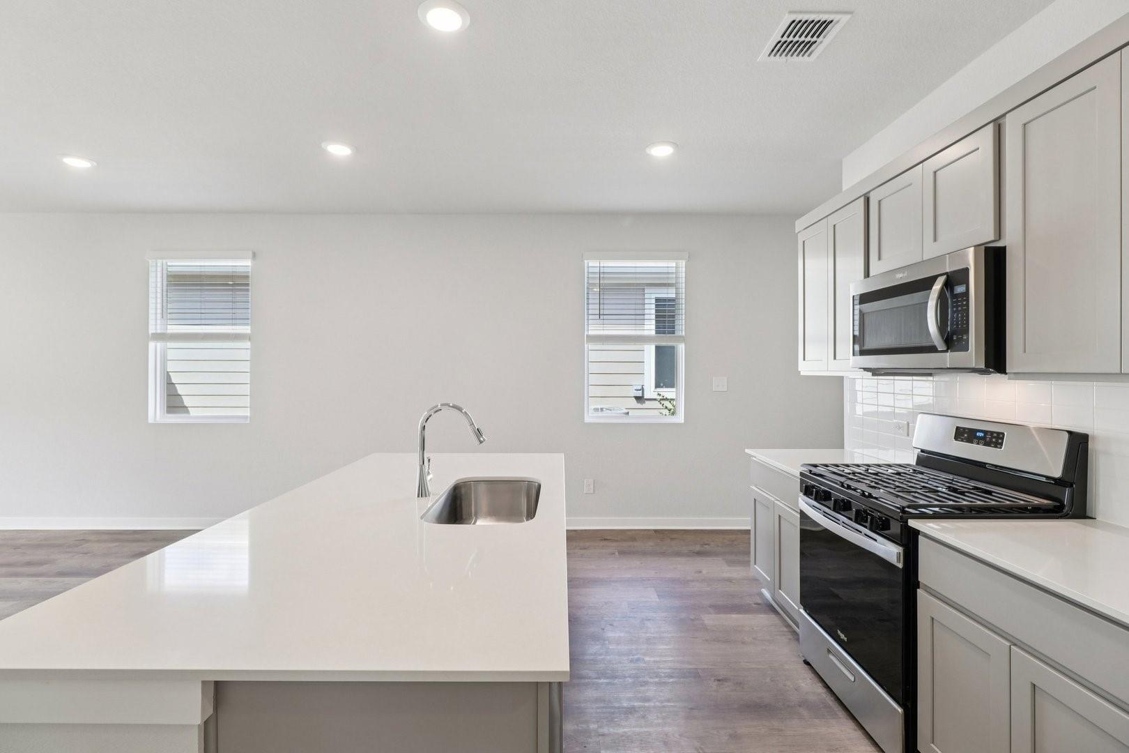 123 Two Bits Ln, Elgin, TX 78621