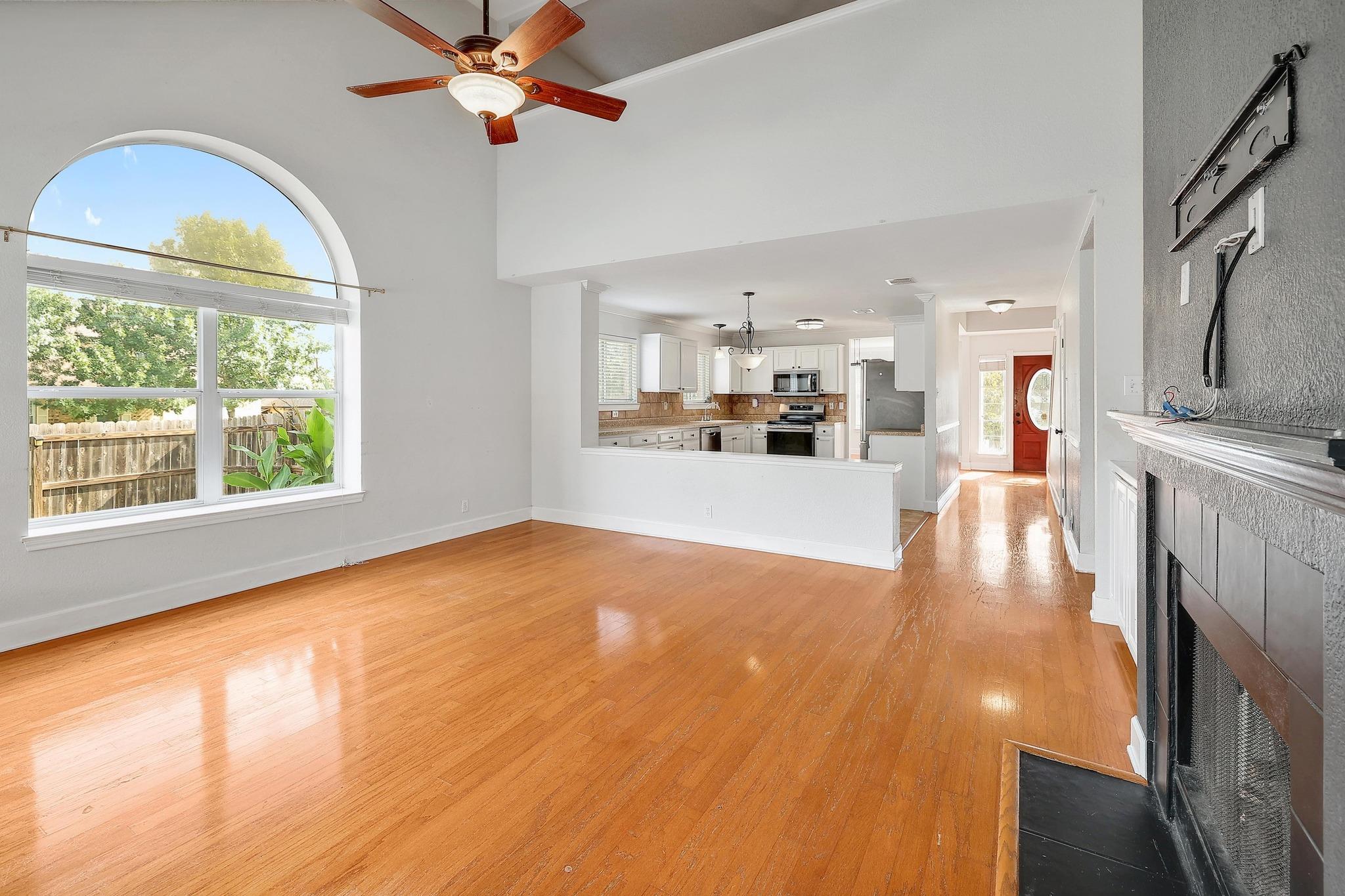 16716 Spotted Eagle Dr, Leander, TX 78641