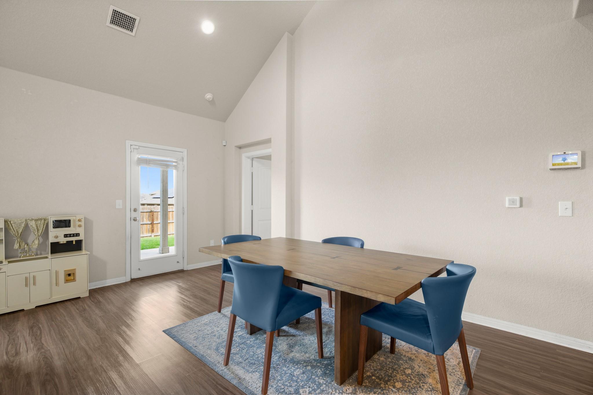 605 Dubina Ave, Georgetown, TX 78626