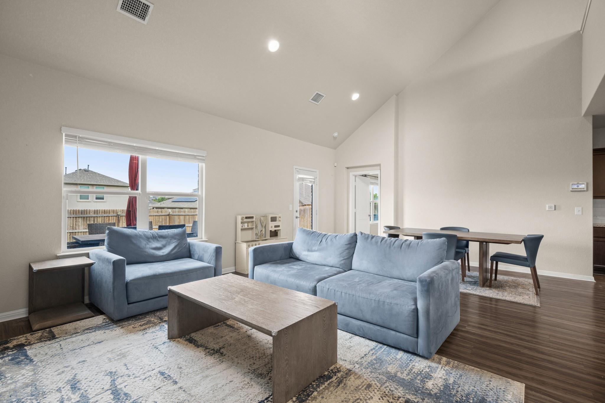 605 Dubina Ave, Georgetown, TX 78626