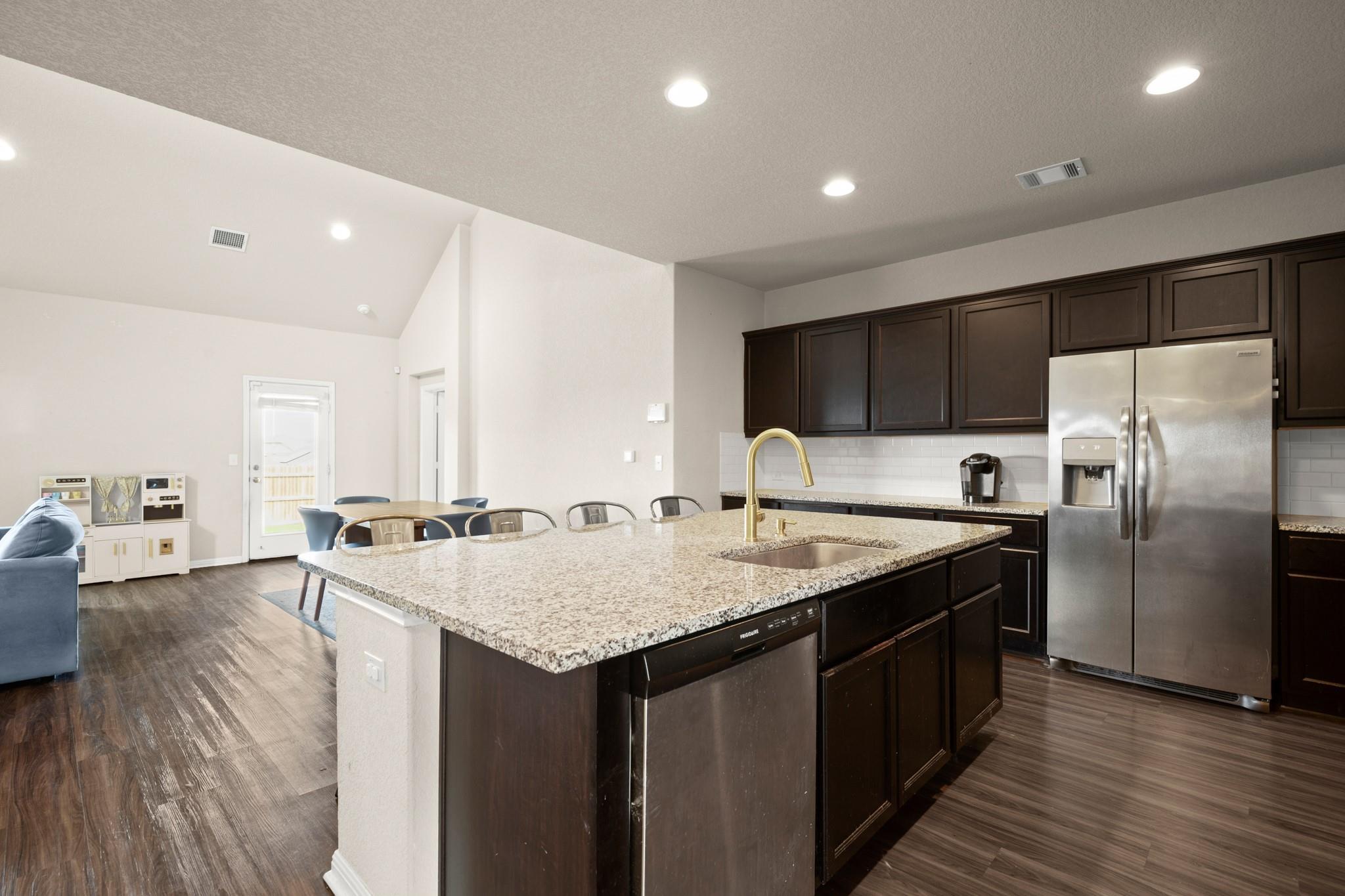 605 Dubina Ave, Georgetown, TX 78626