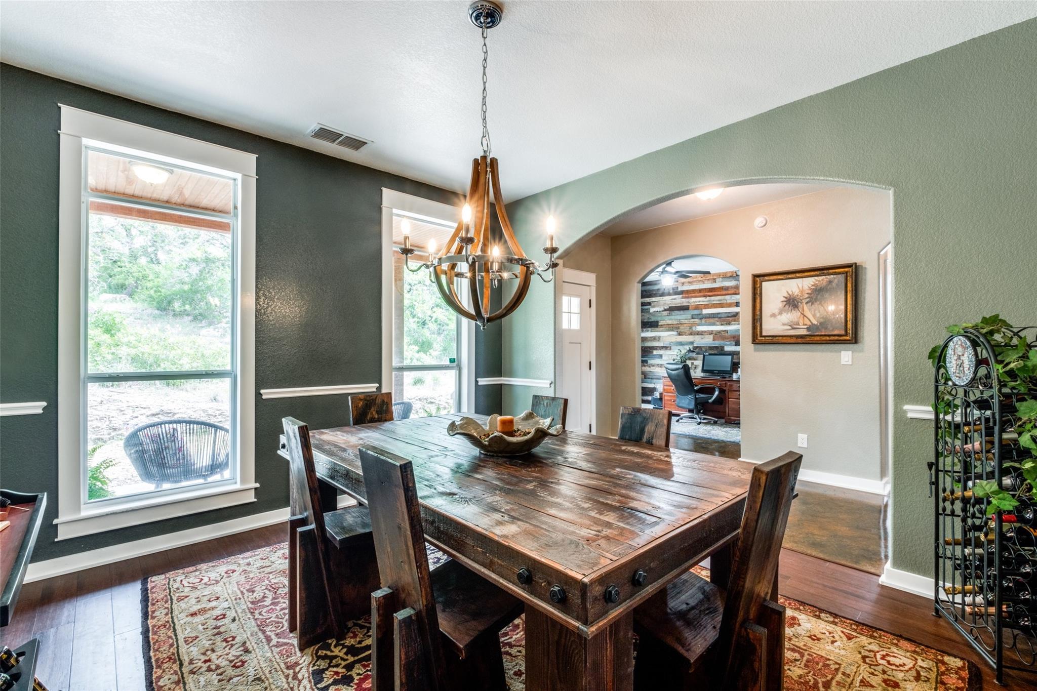 20501 Bee Hive Ln, Spicewood, TX 78669