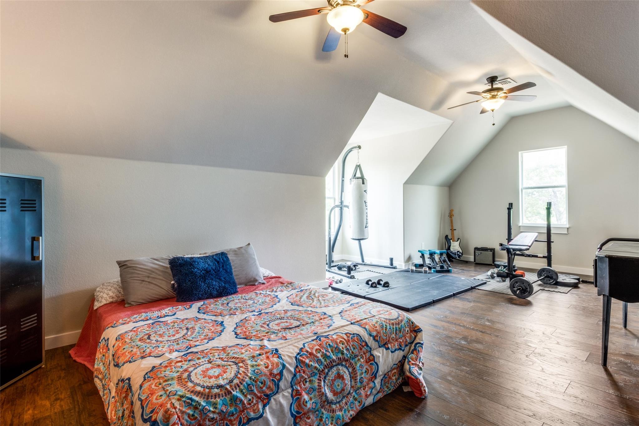 20501 Bee Hive Ln, Spicewood, TX 78669