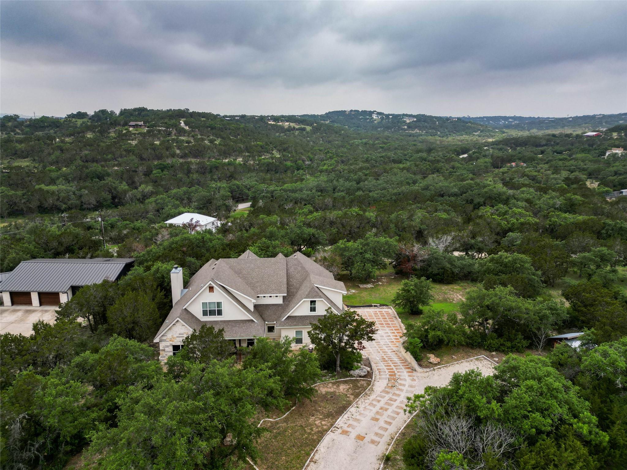 20501 Bee Hive Ln, Spicewood, TX 78669