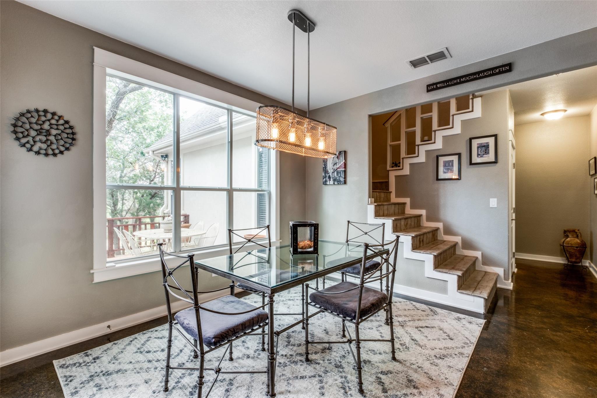 20501 Bee Hive Ln, Spicewood, TX 78669