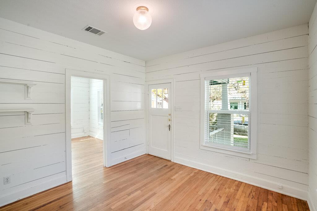 809 Theresa Ave, Austin, TX 78703