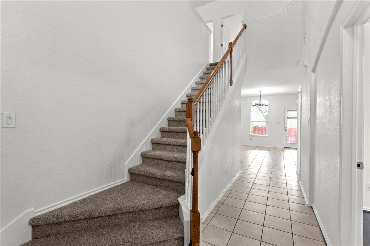 2001 Stephanne Creek Cv, Austin, TX 78744