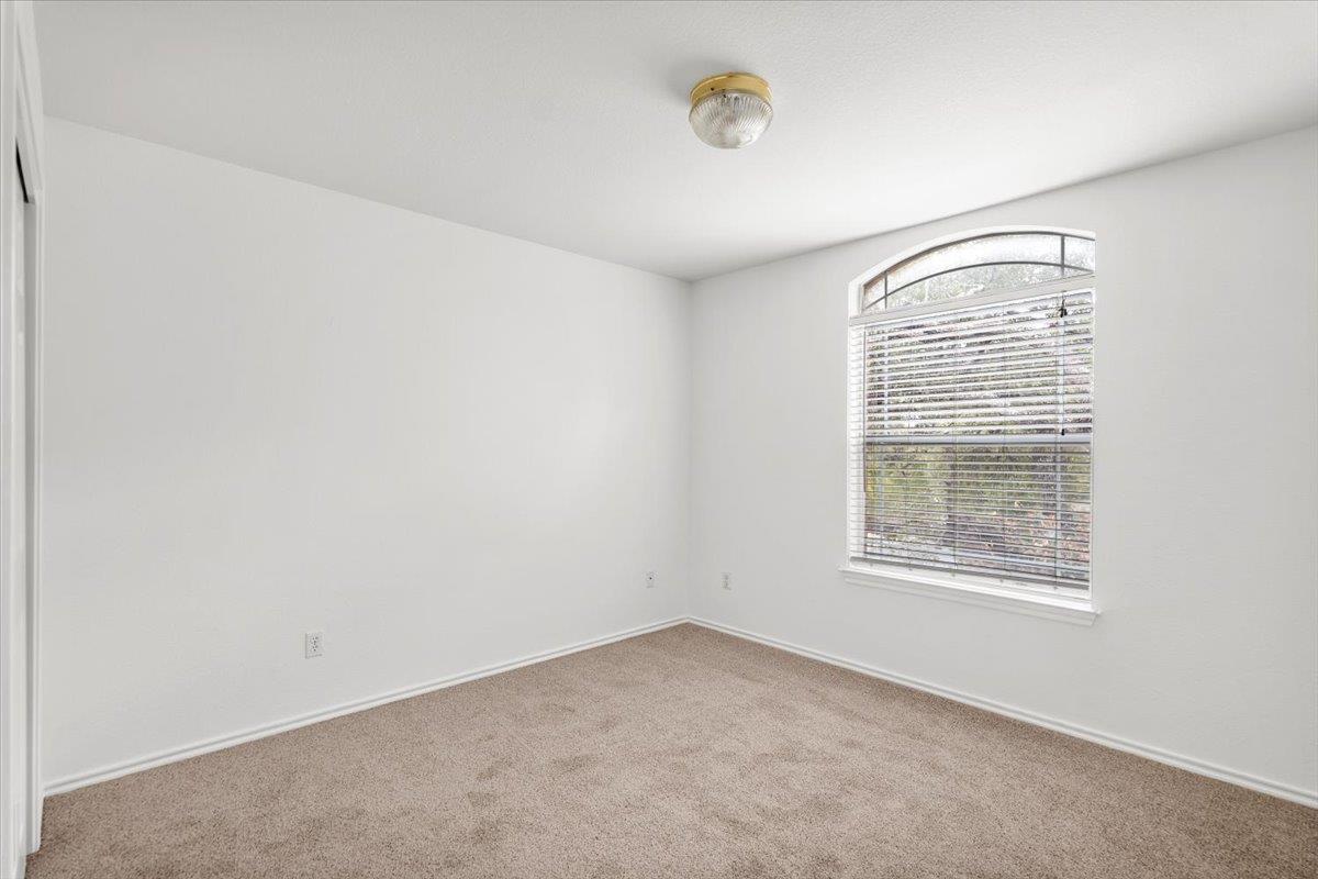 2001 Stephanne Creek Cv, Austin, TX 78744