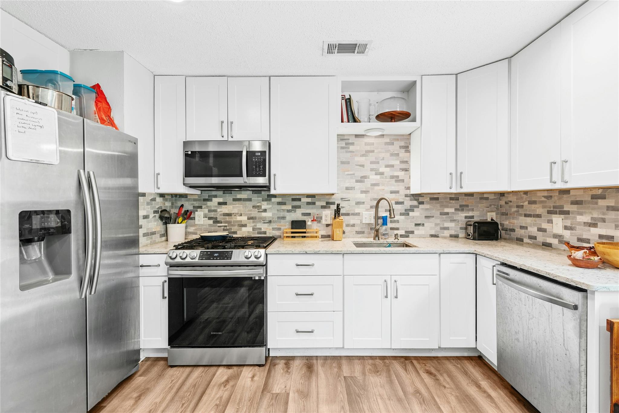 4407 Dovewood Dr, Austin, TX 78744