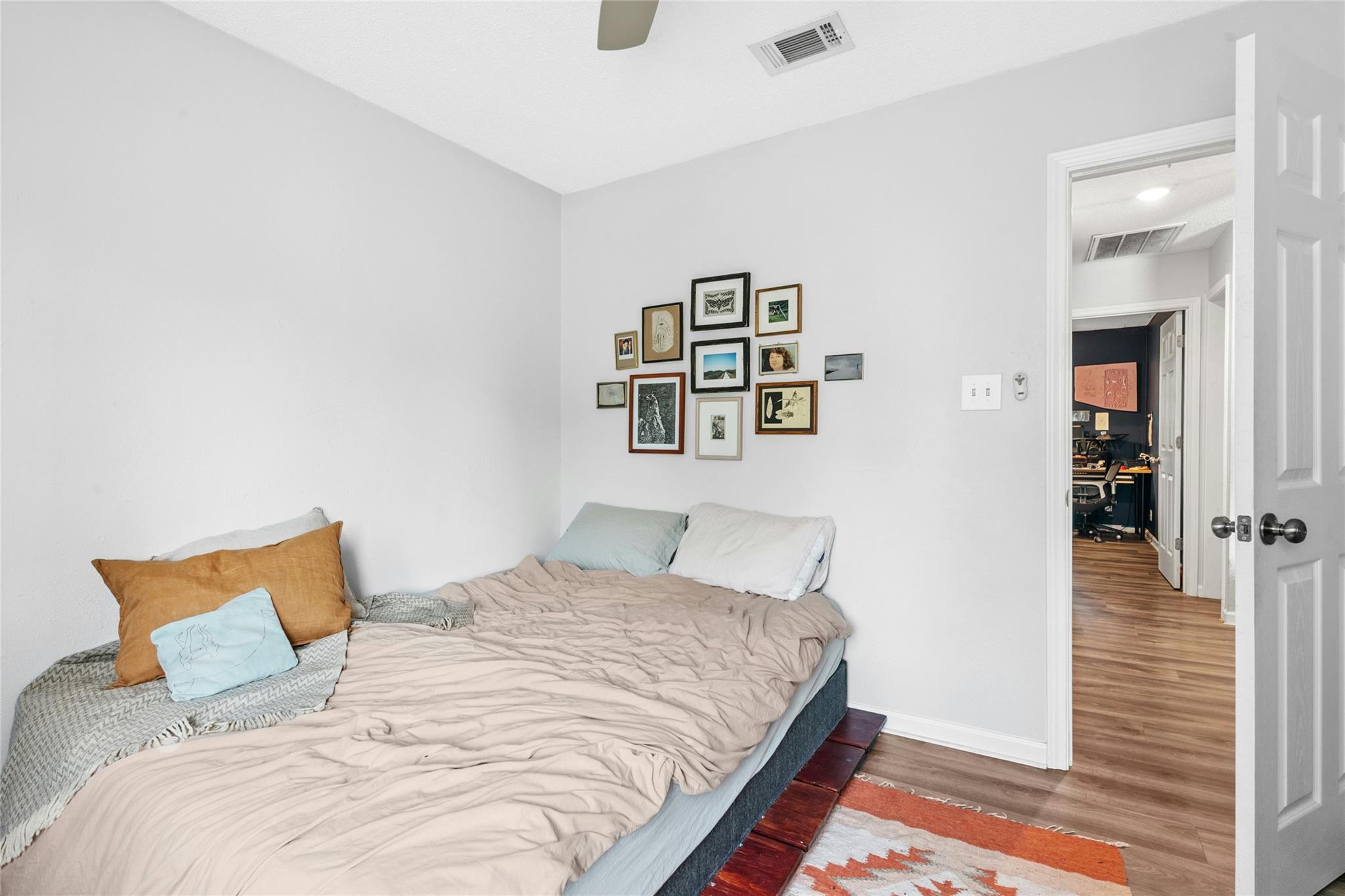 4407 Dovewood Dr, Austin, TX 78744