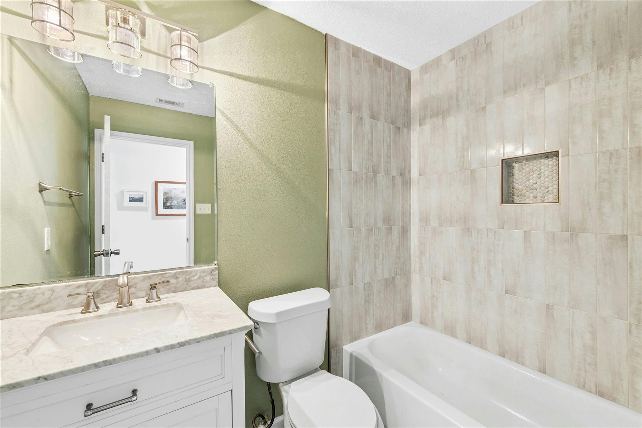 4407 Dovewood Dr, Austin, TX 78744