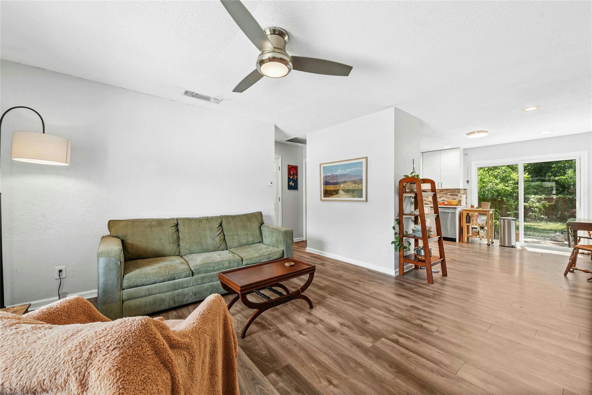 4407 Dovewood Dr, Austin, TX 78744