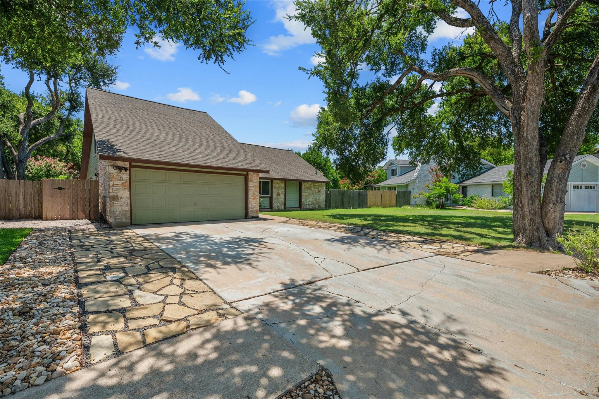 10255 Missel Thrush Dr, Austin, TX 78750