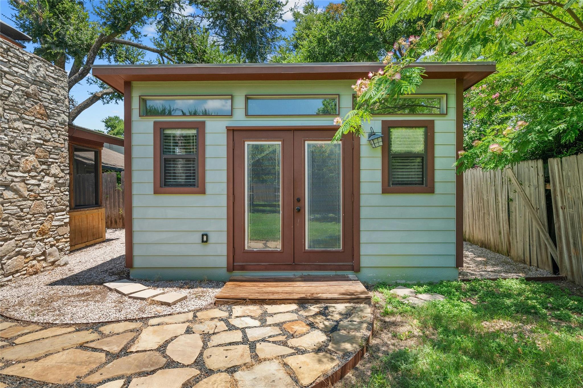 10255 Missel Thrush Dr, Austin, TX 78750