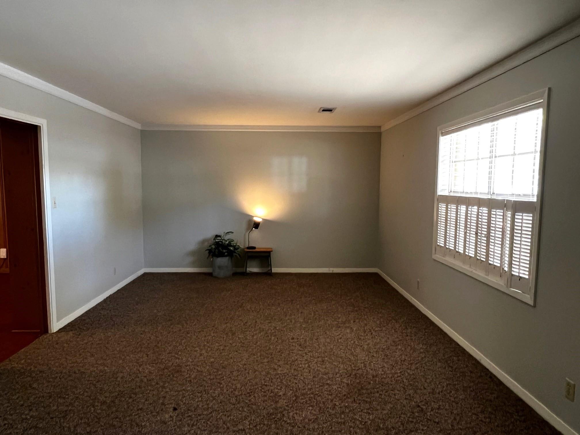 235 W Lower Line St, La Grange, TX 78945