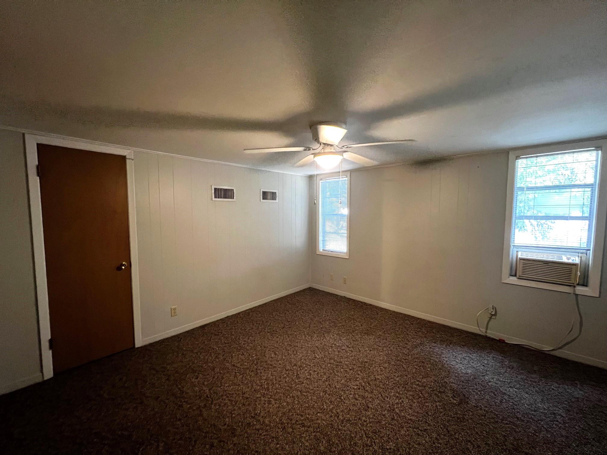 235 W Lower Line St, La Grange, TX 78945