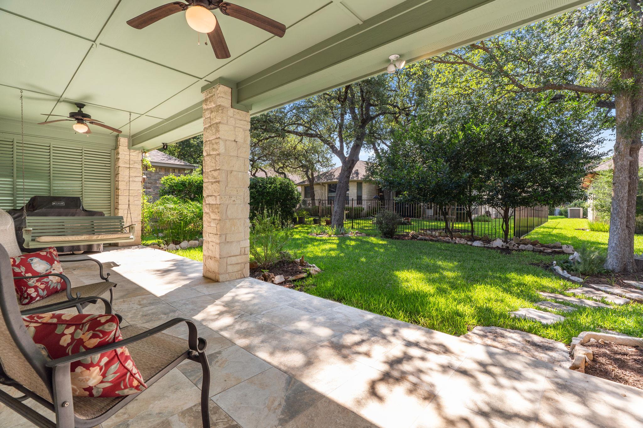 900 Heritage Oaks Bnd, Georgetown, TX 78633