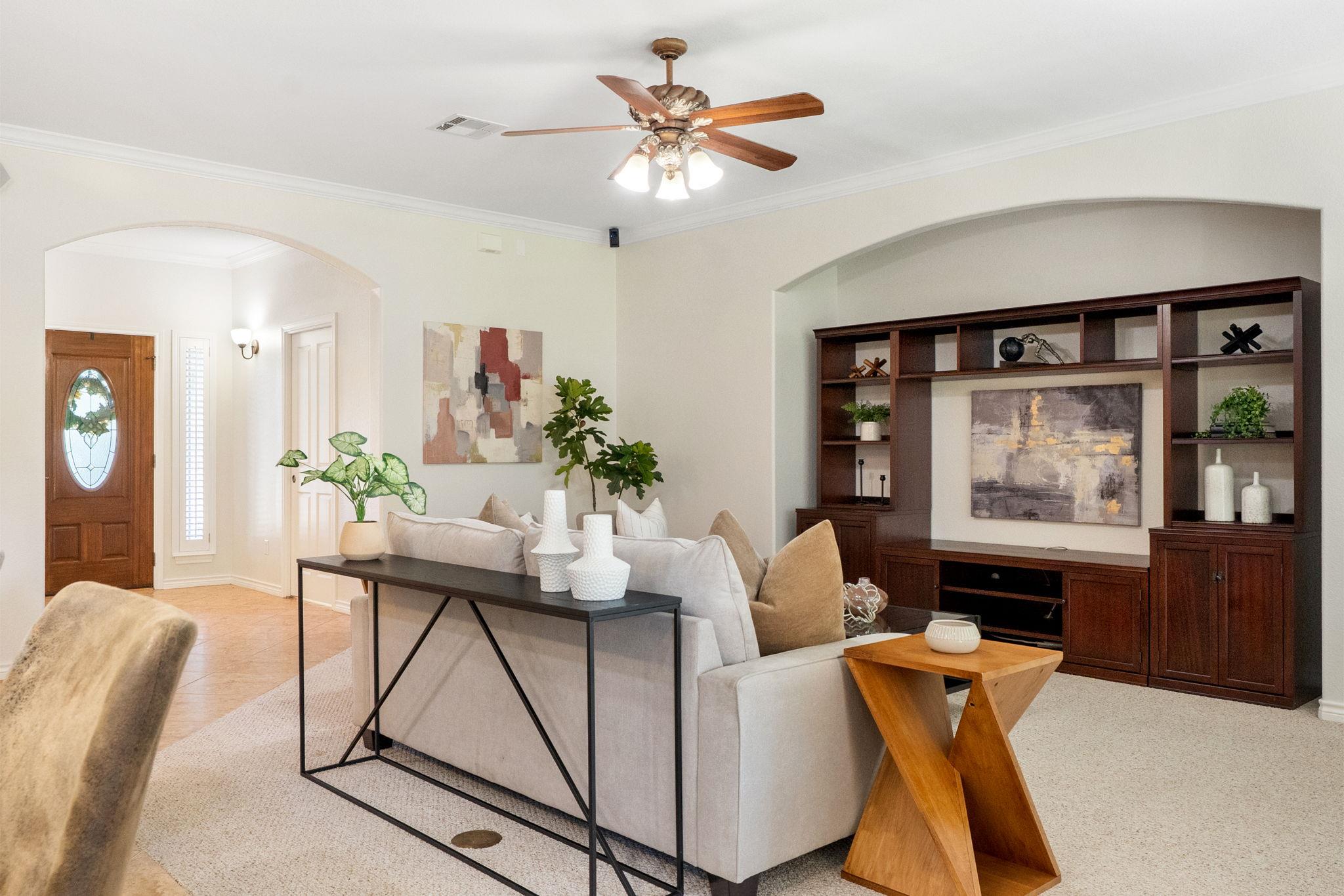 900 Heritage Oaks Bnd, Georgetown, TX 78633