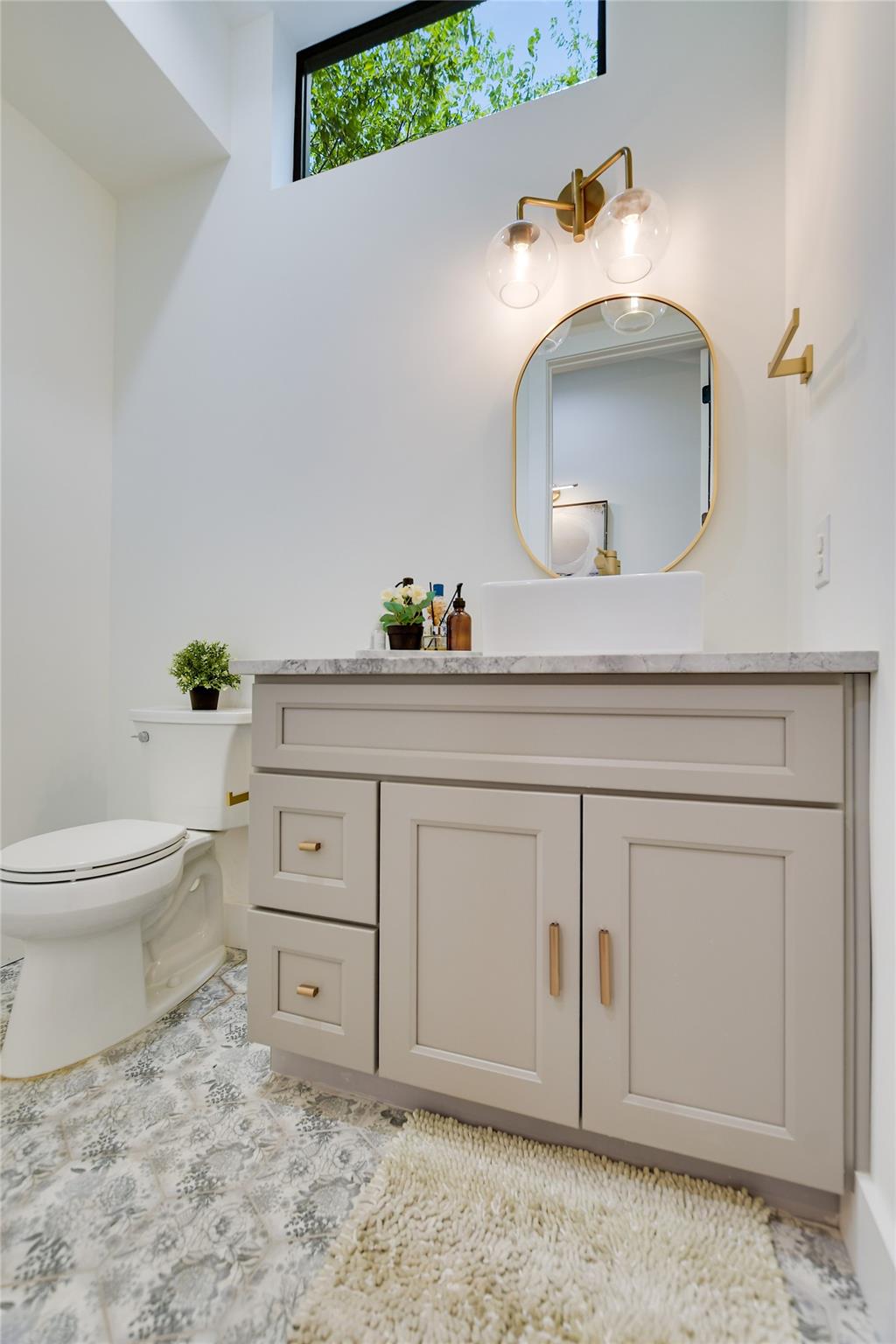 7810 Hardy Dr, Austin, TX 78757