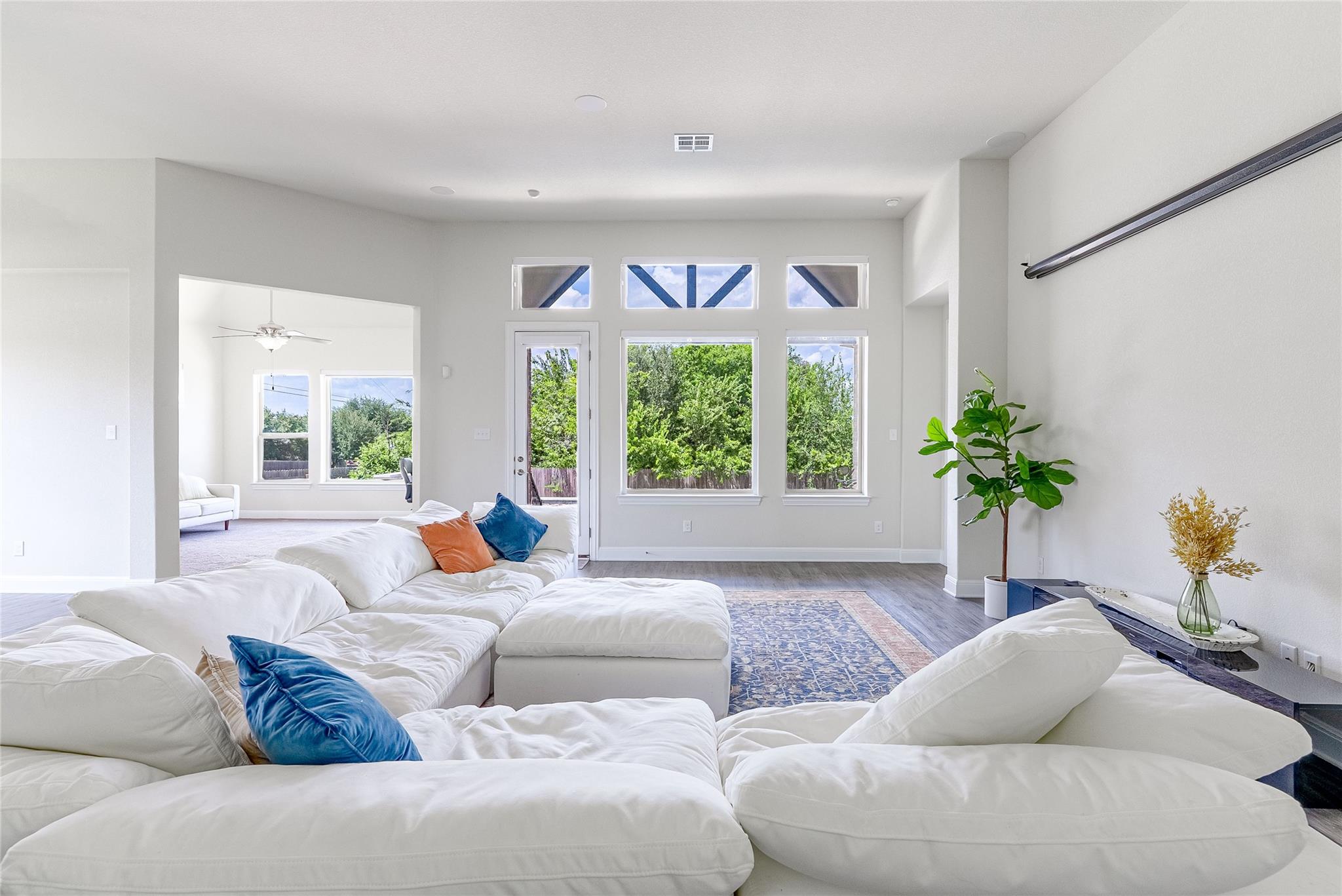 833 Tabernash Dr, Leander, TX 78641