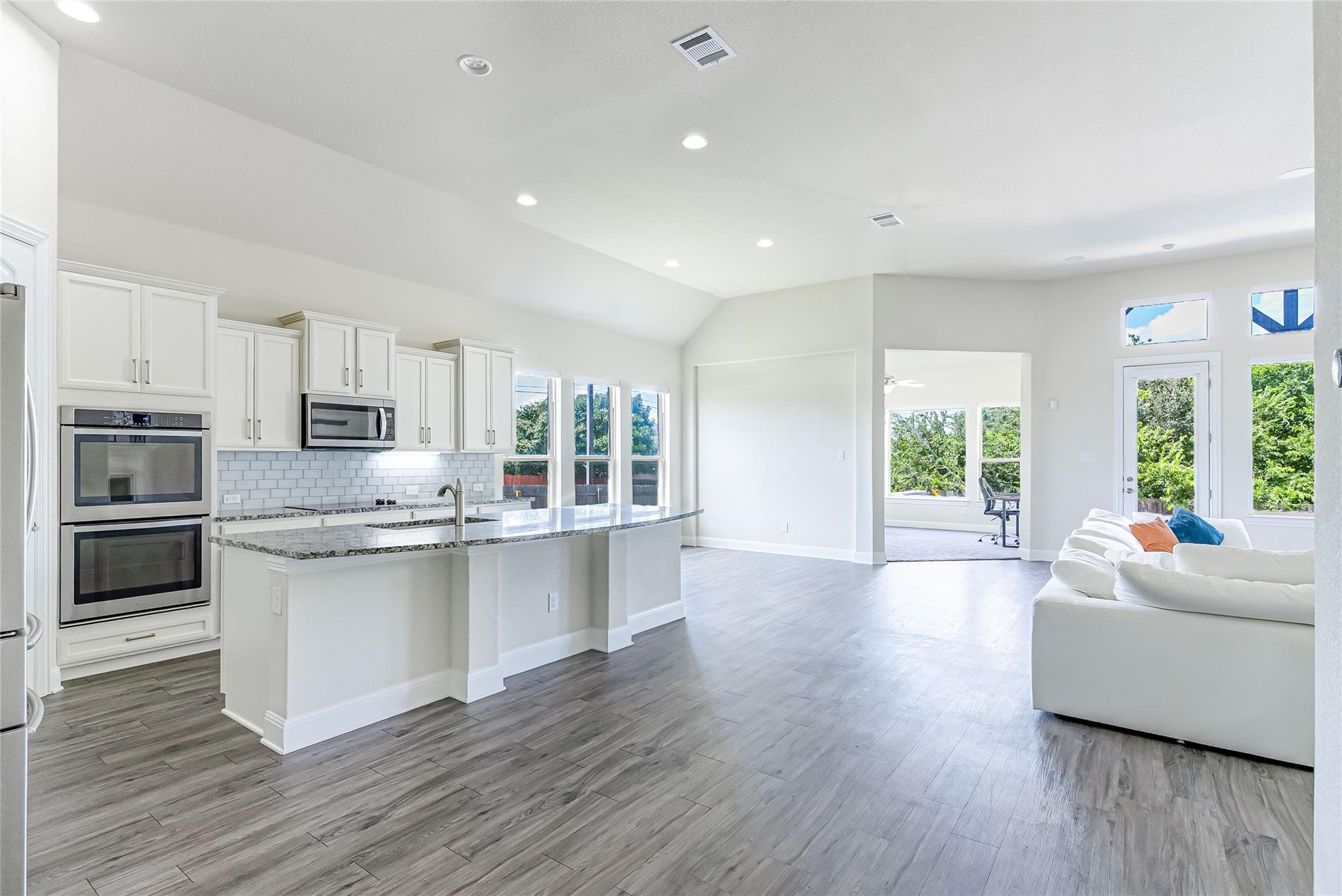 833 Tabernash Dr, Leander, TX 78641