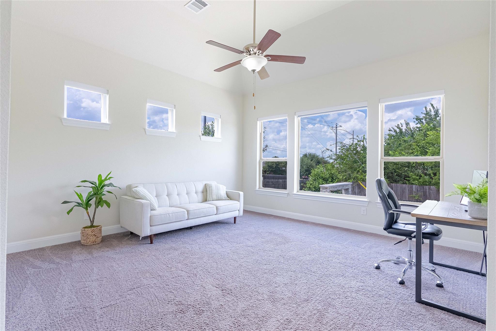 833 Tabernash Dr, Leander, TX 78641