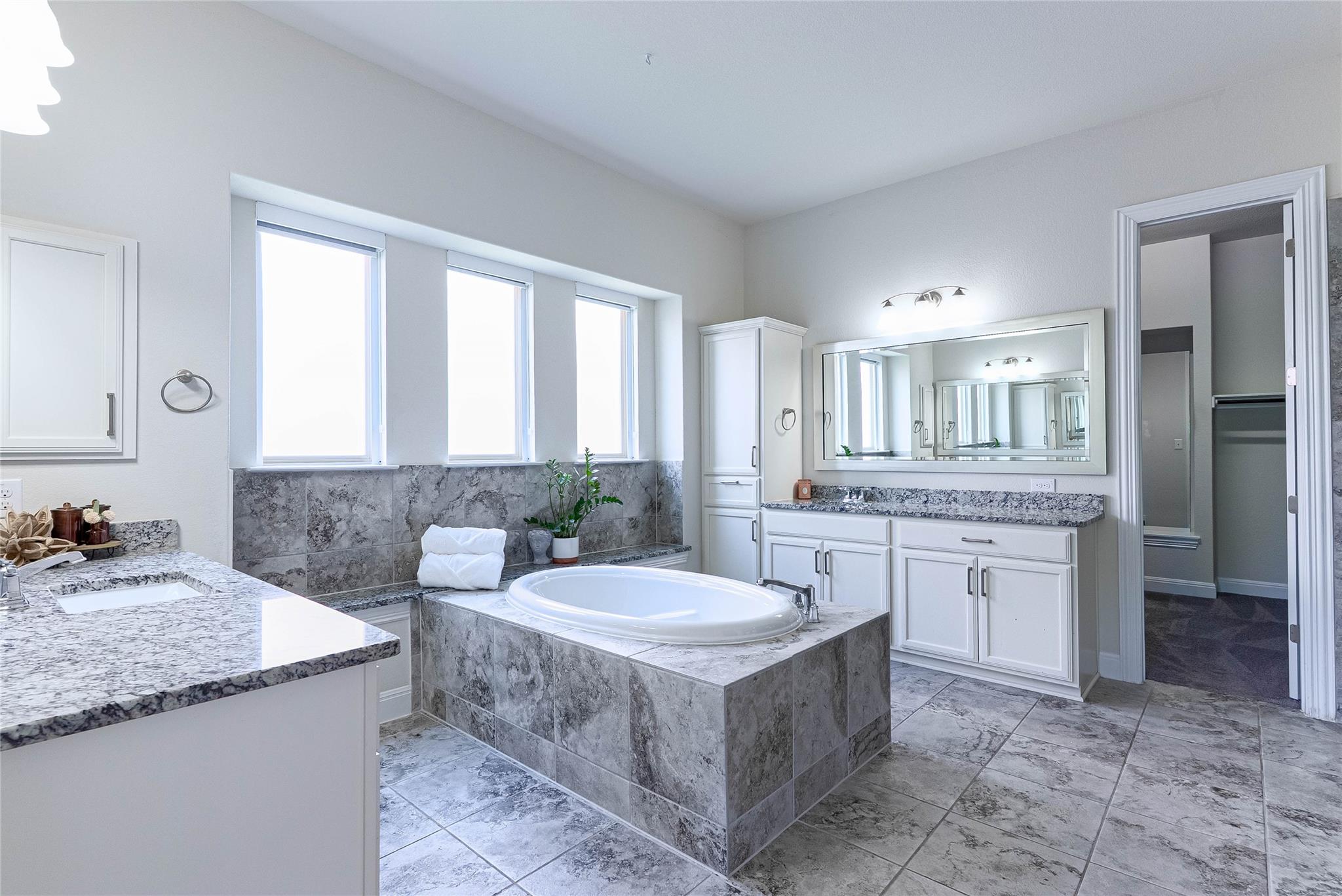 833 Tabernash Dr, Leander, TX 78641