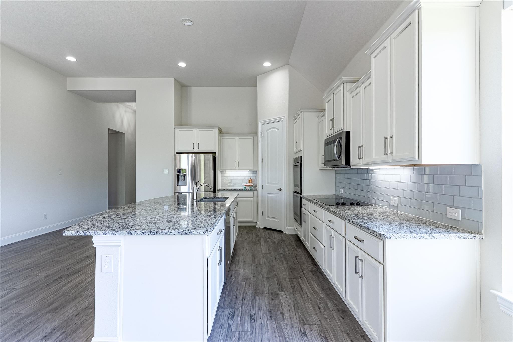 833 Tabernash Dr, Leander, TX 78641