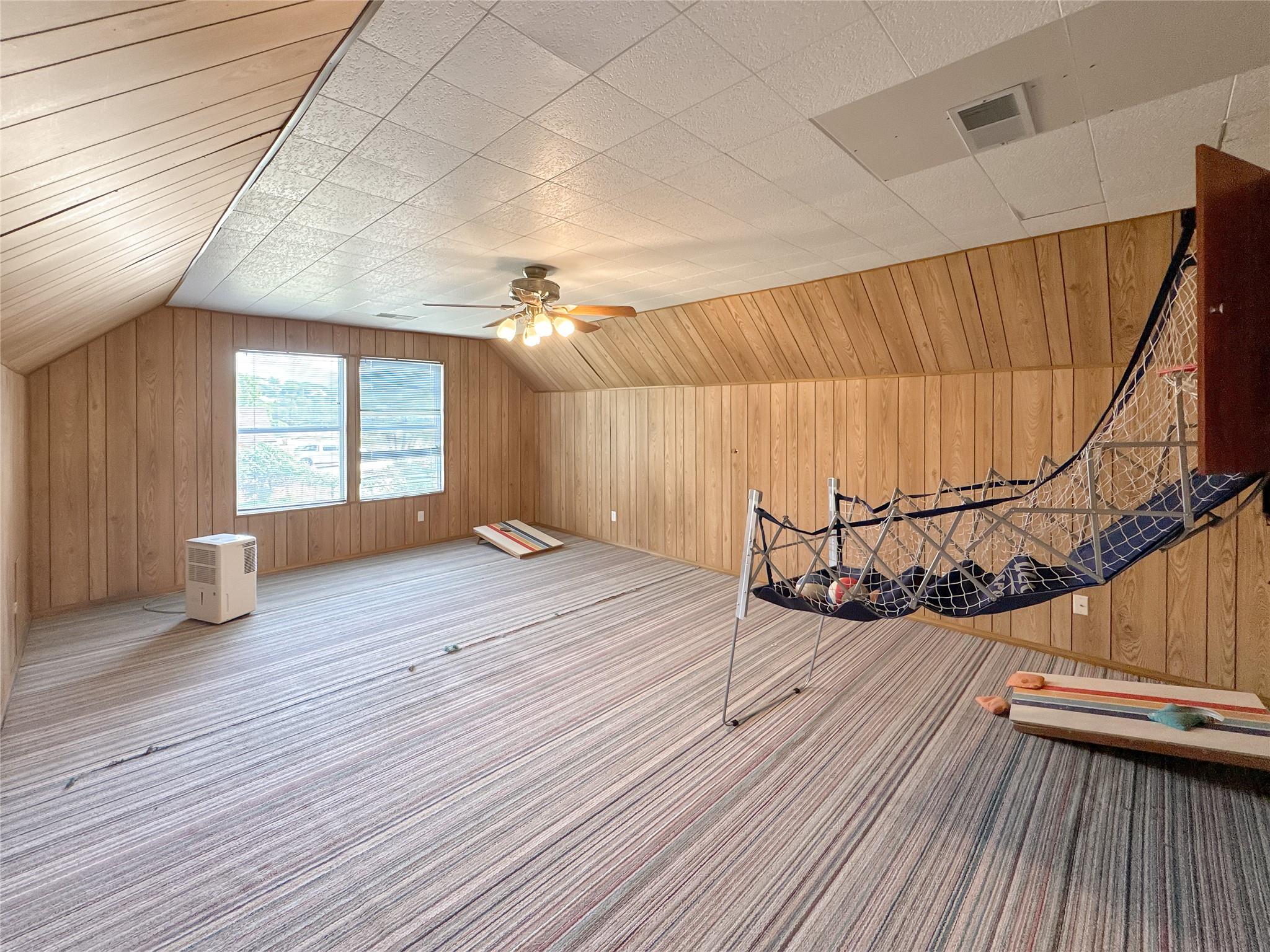 149 Gallagher Dr, Canyon Lake, TX 78133