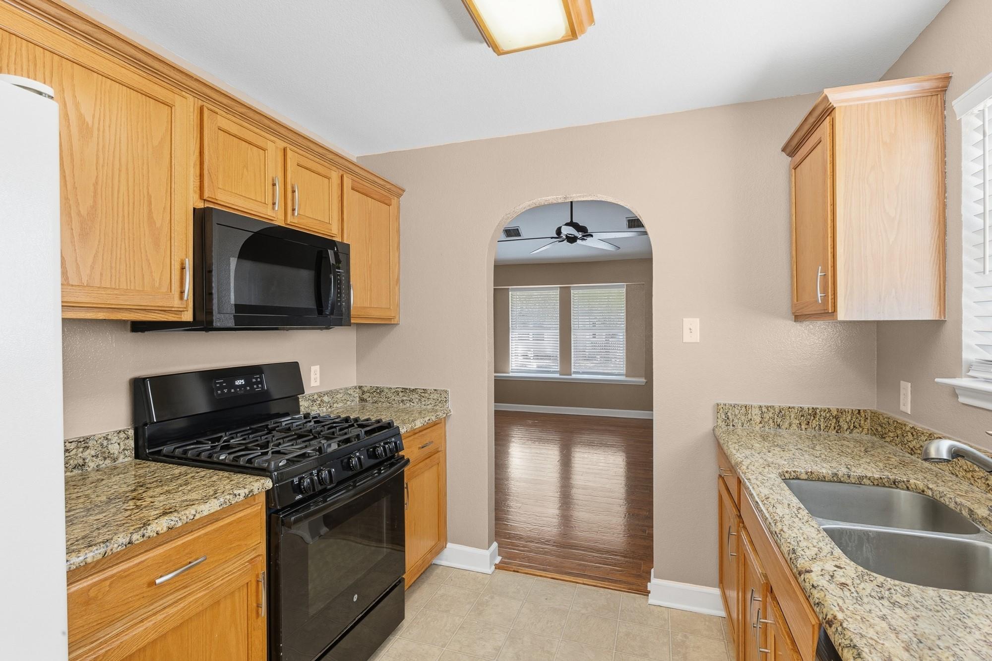 115 Teasley, Kyle, TX 78640