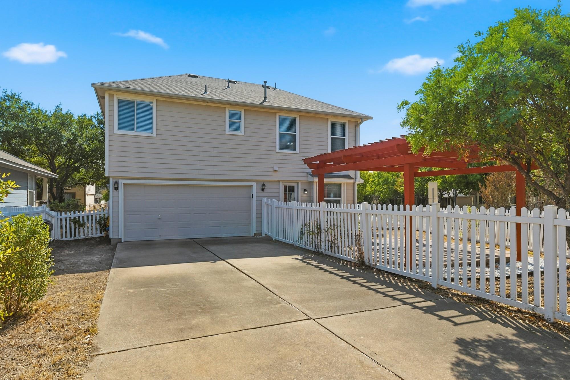 115 Teasley, Kyle, TX 78640