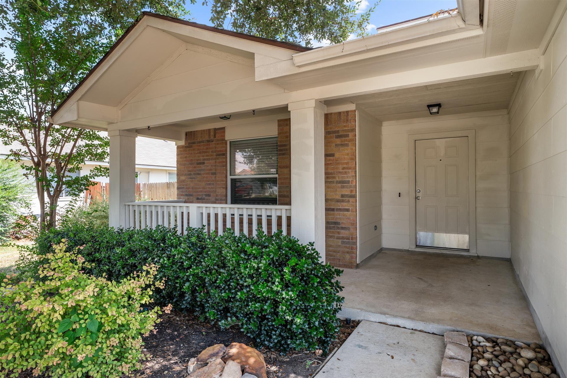 205 Stewart Dr, Hutto, TX 78634