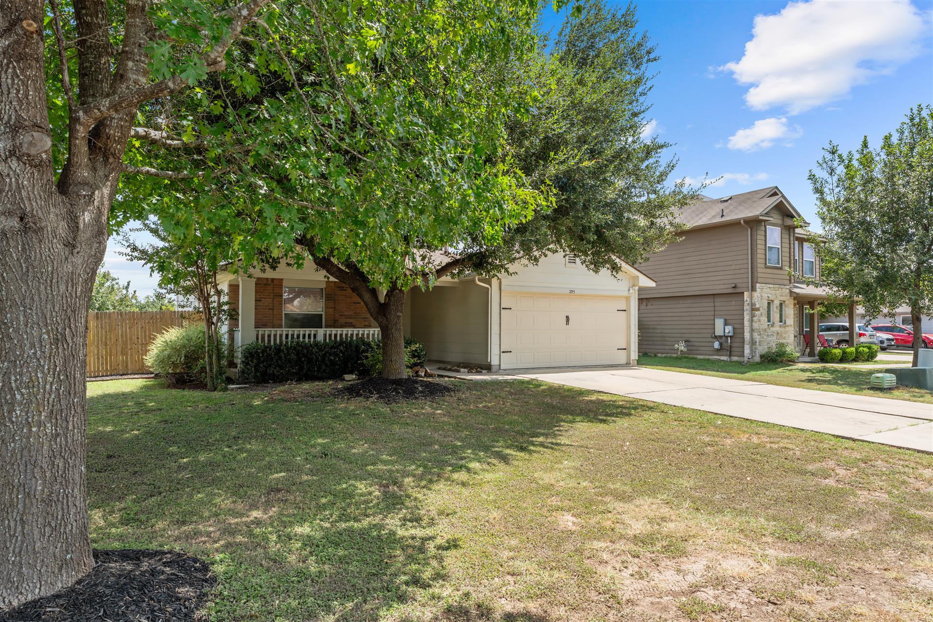205 Stewart Dr, Hutto, TX 78634
