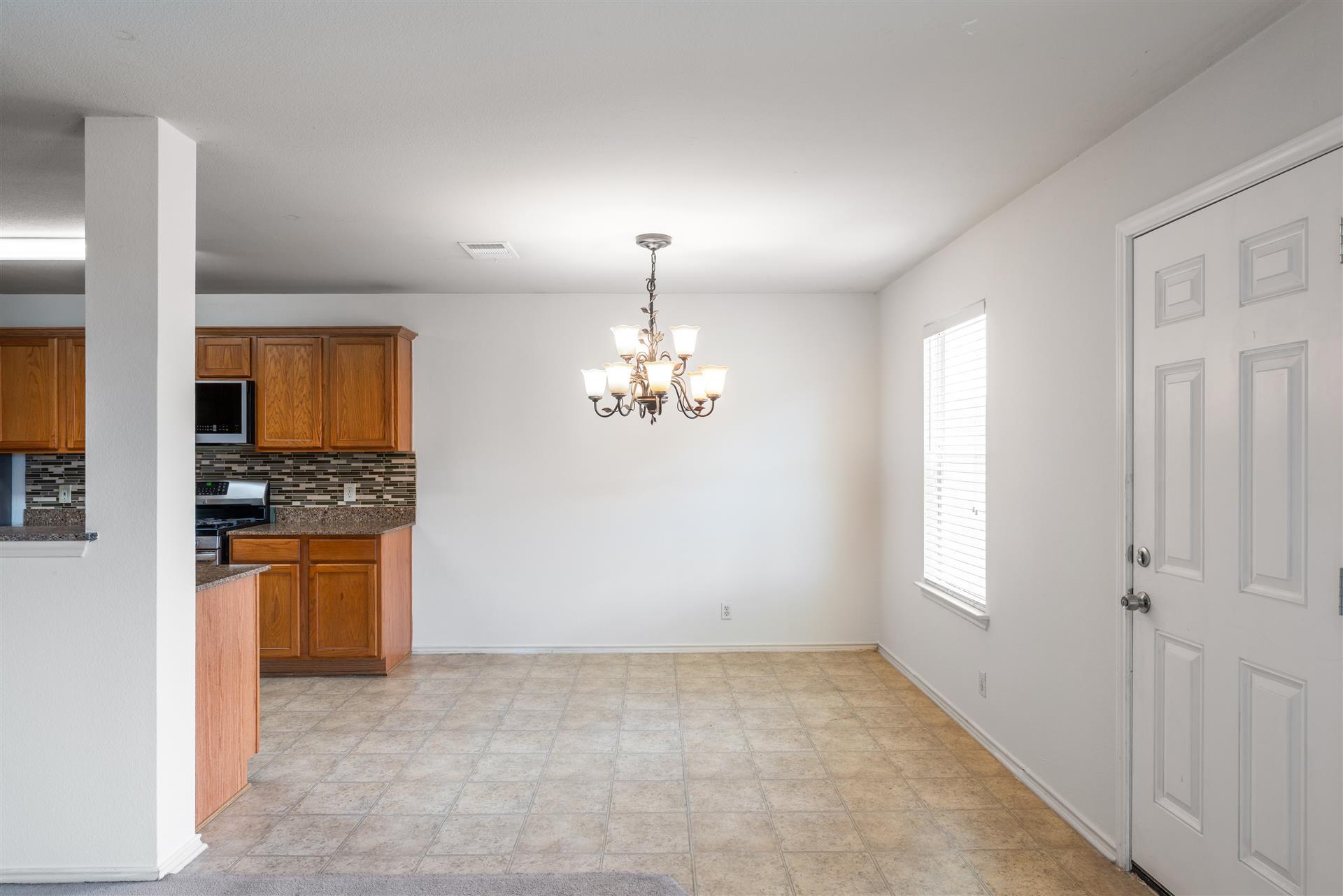 205 Stewart Dr, Hutto, TX 78634