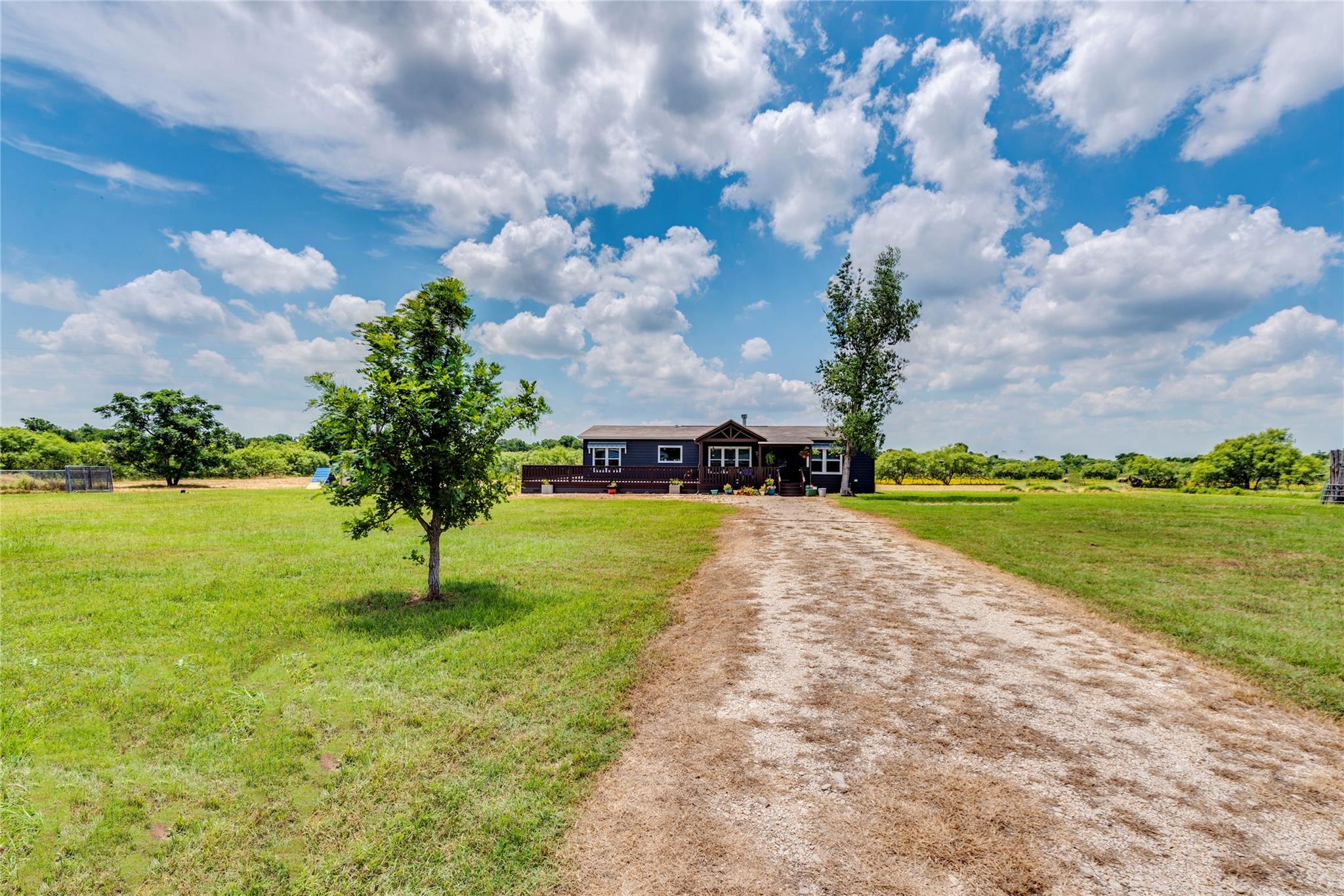 7000 Fm 713, Dale, TX 78616