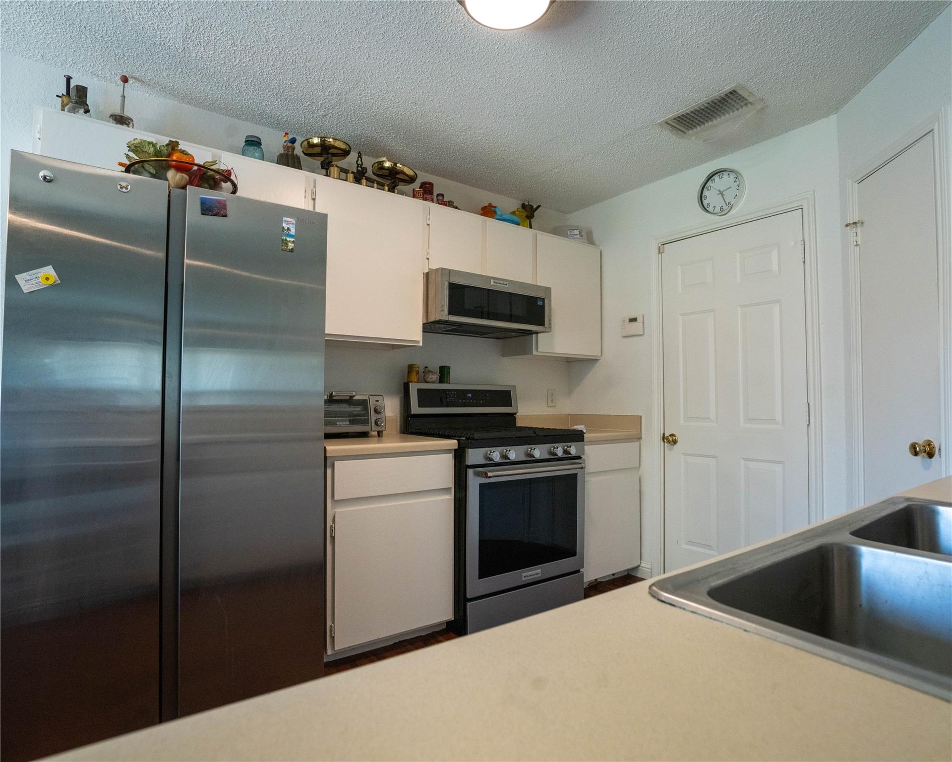 611 Penny Ln, Cedar Park, TX 78613