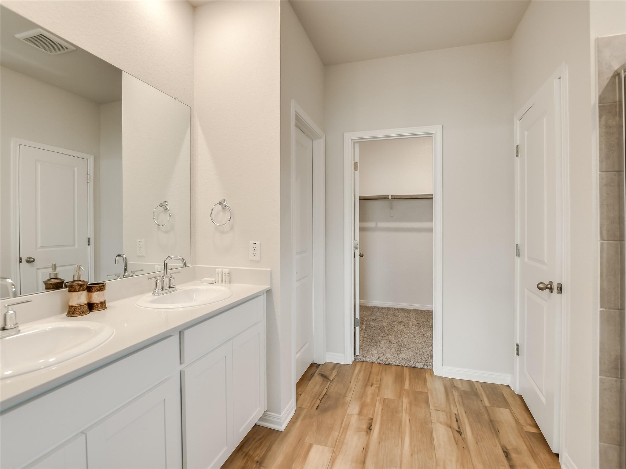 2818 Rustic Hills Dr, Round Rock, TX 78665