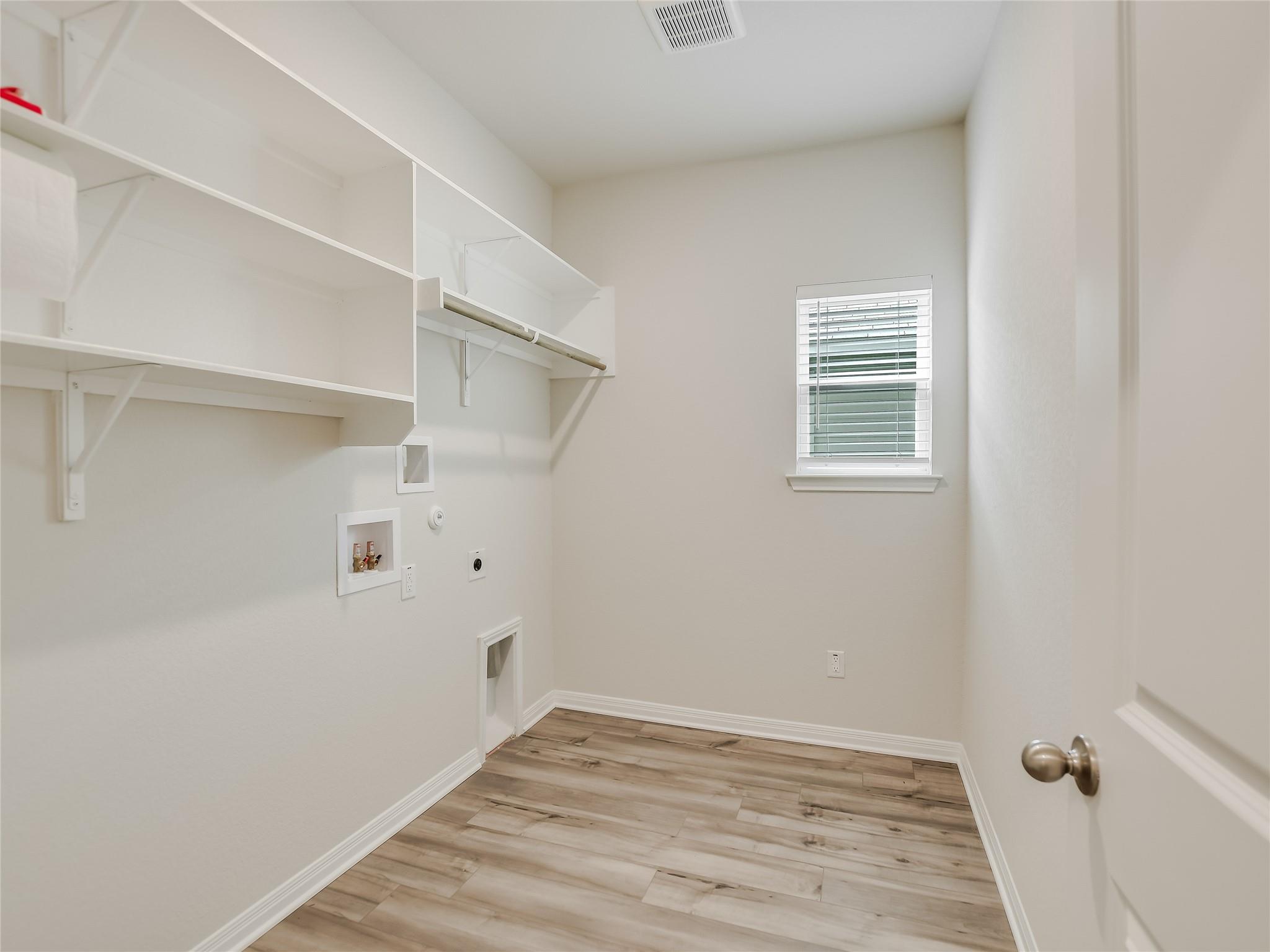 2818 Rustic Hills Dr, Round Rock, TX 78665