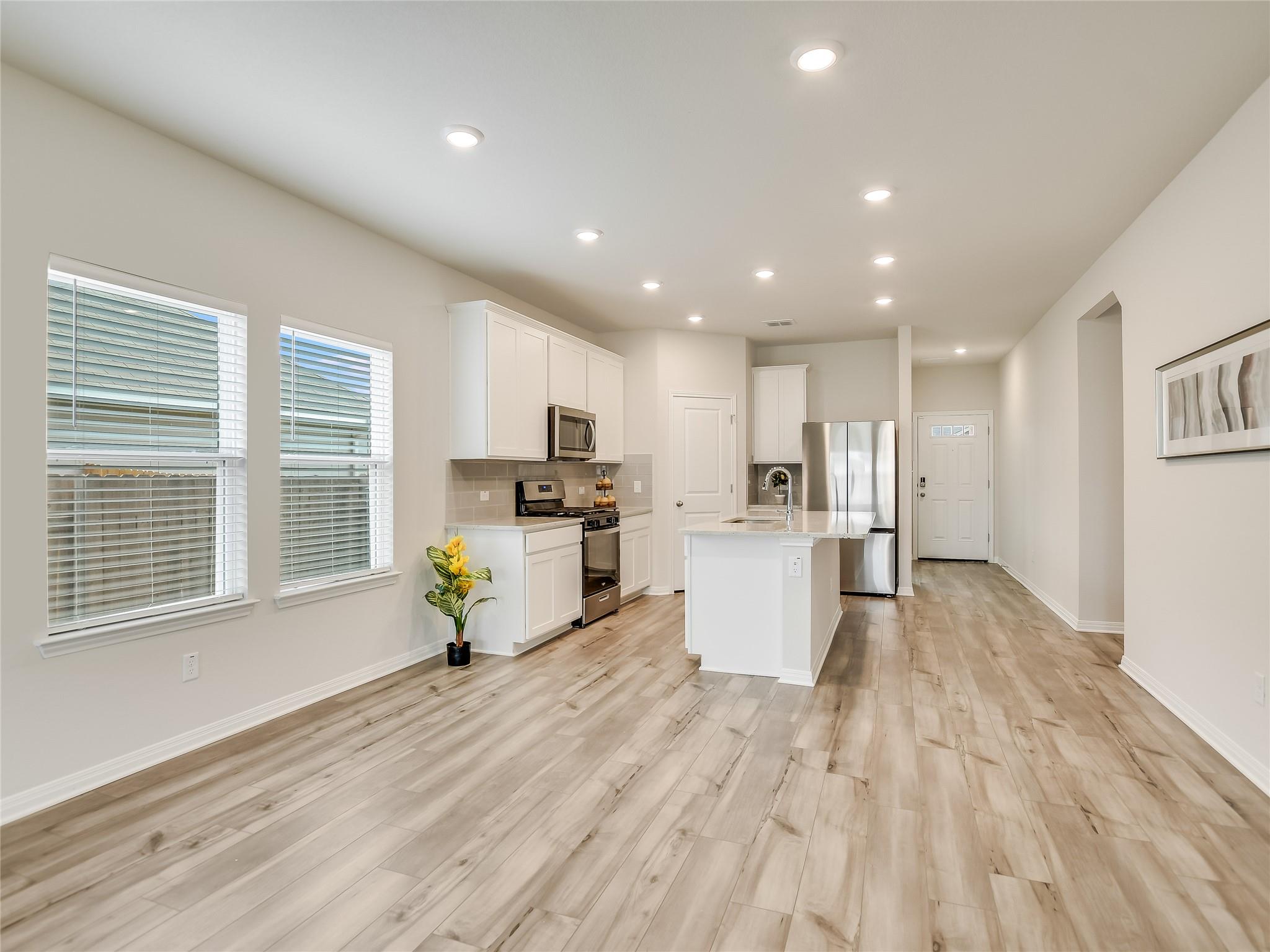 2818 Rustic Hills Dr, Round Rock, TX 78665