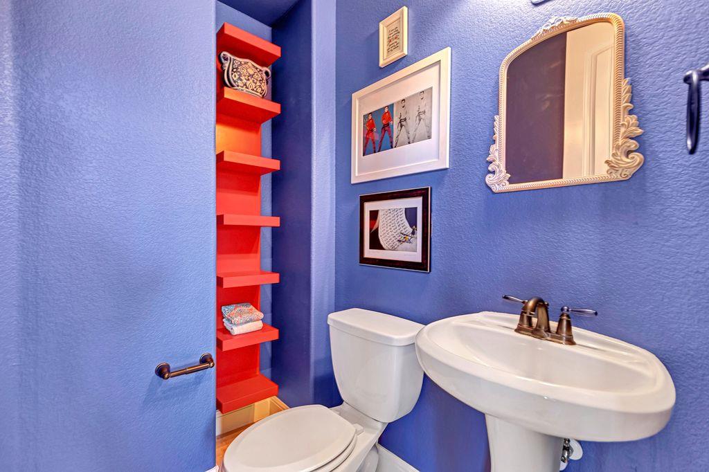 103 Tonkawa Trl W, Lakeway, TX 78738