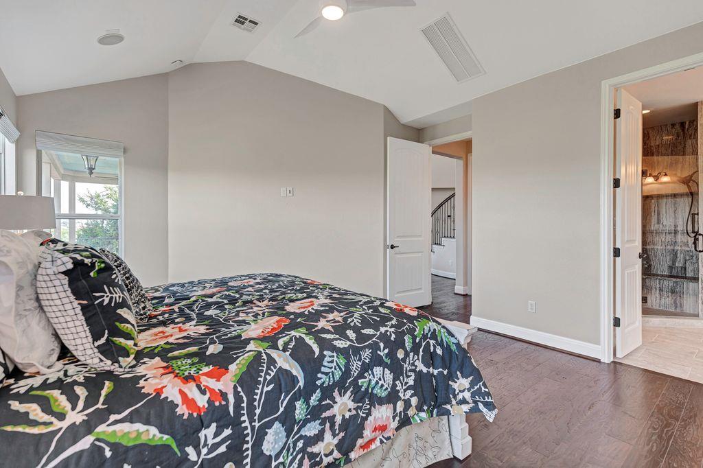 103 Tonkawa Trl W, Lakeway, TX 78738