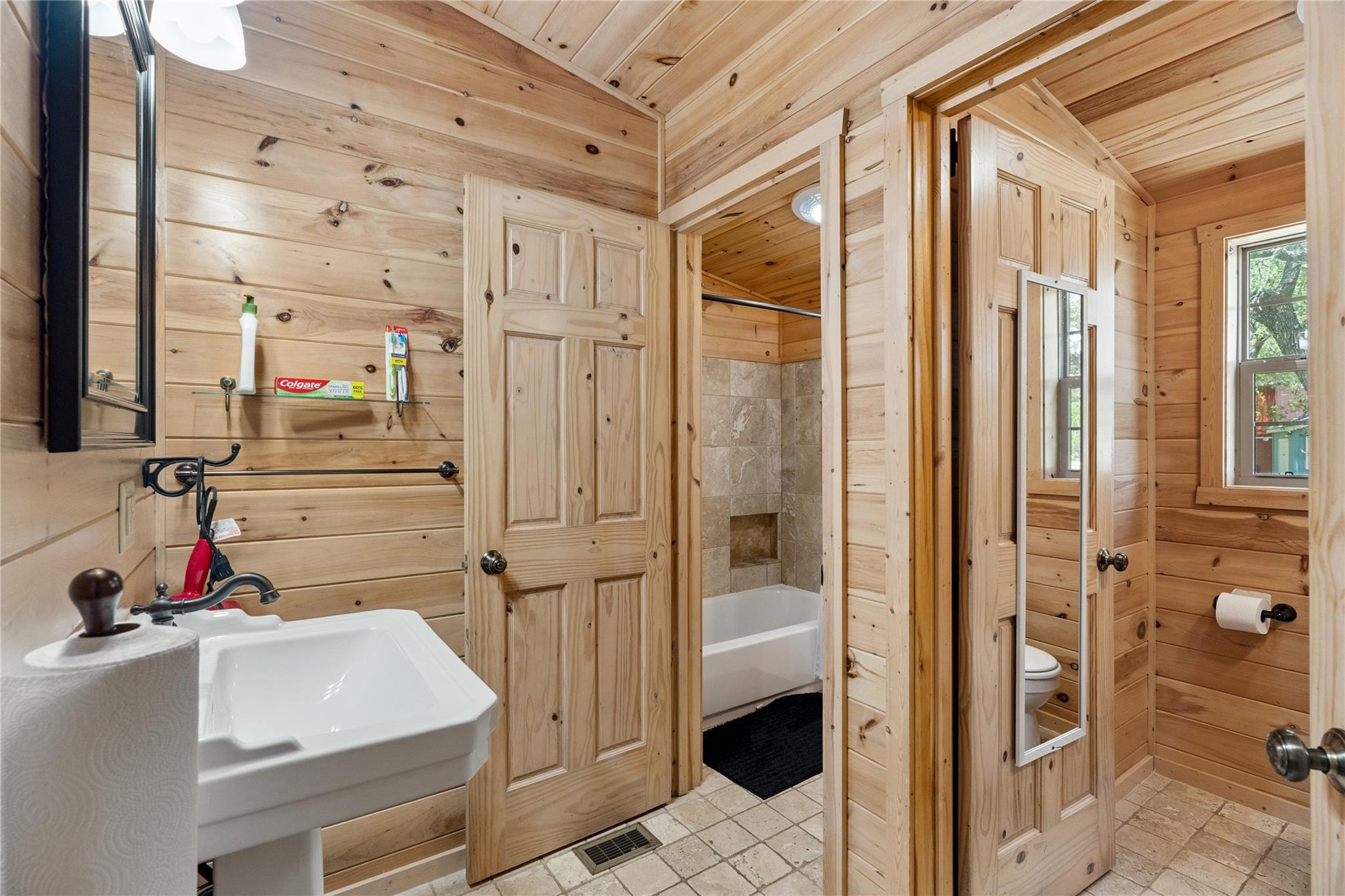 4032 Ranch Road 3232, Johnson City, TX 78636