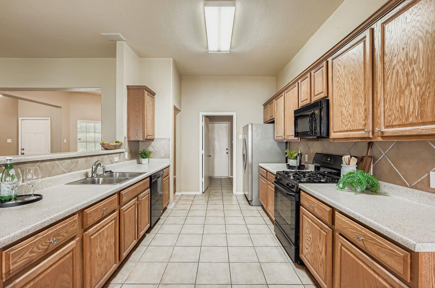 161 Coneflower Dr, Kyle, TX 78640