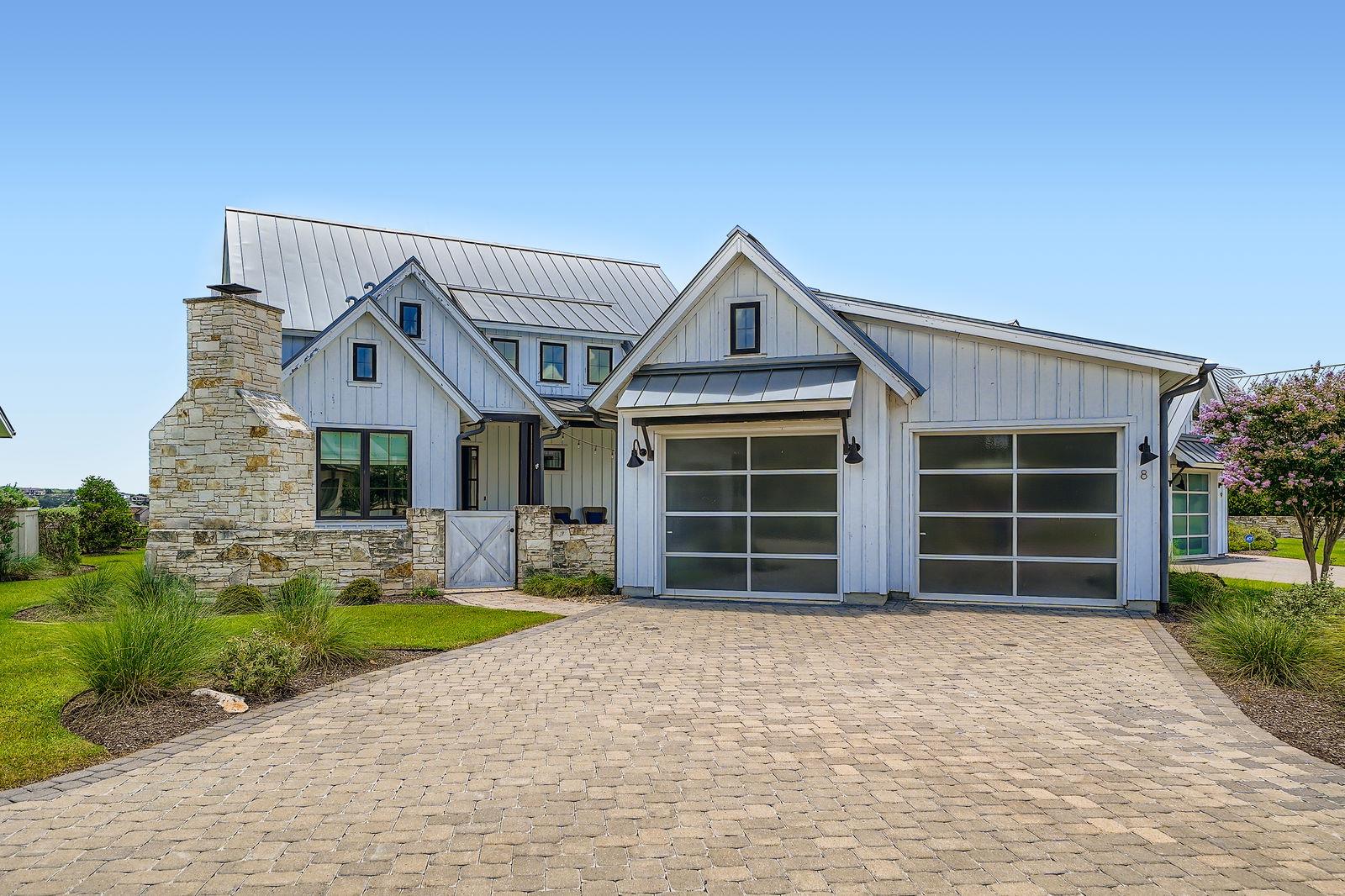 19517 Flying J Blvd # 8, Spicewood, TX 78669